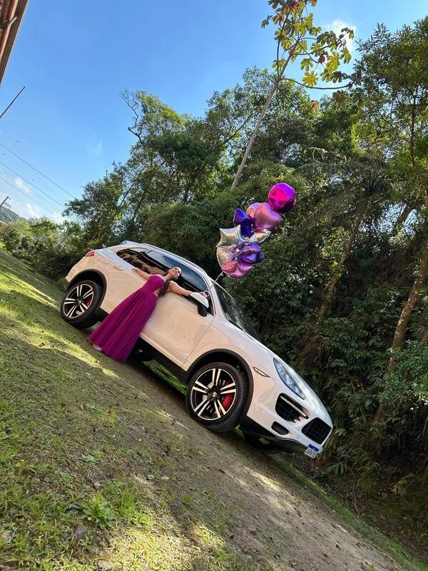 Locação de limousine para festas de 15 anos Locação de limousine para festas de 15 anos